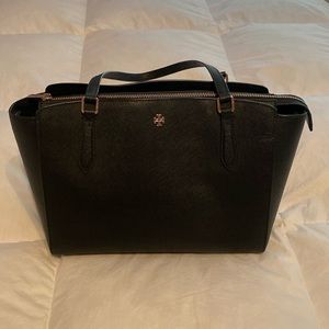 Tory Burch black purse/shoulder bag w/gold logo & zippers - like new!